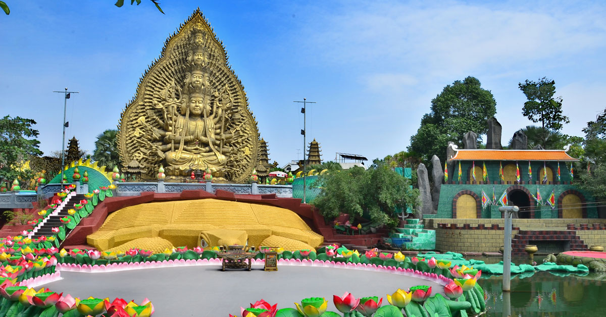 Parc d'attraction Bouddhiste de Suoi Tien, Vietnam